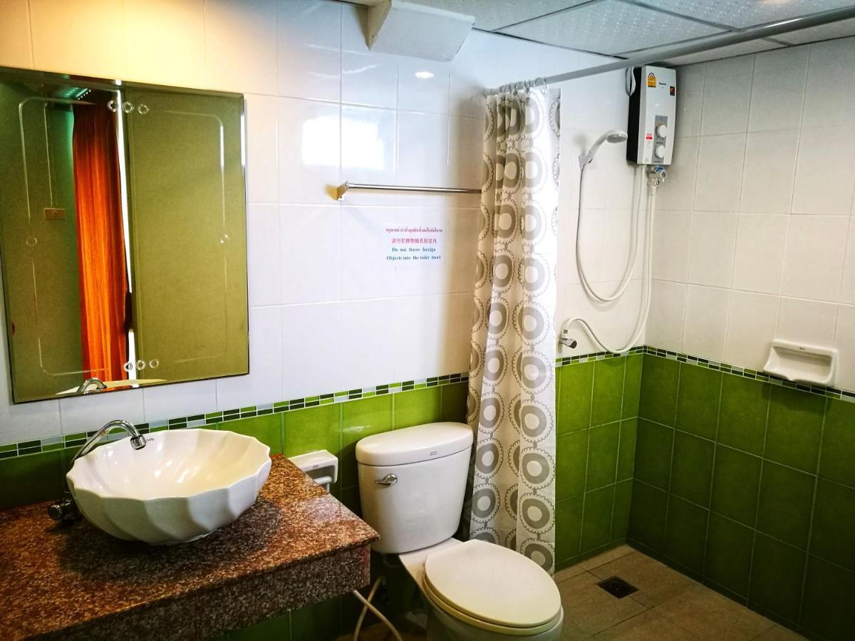J.Residence Szamutprakan Kültér fotó