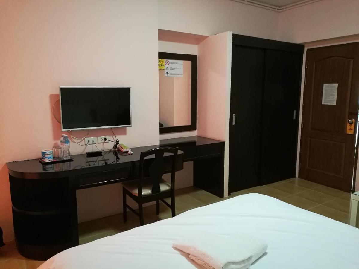 J.Residence Szamutprakan Kültér fotó